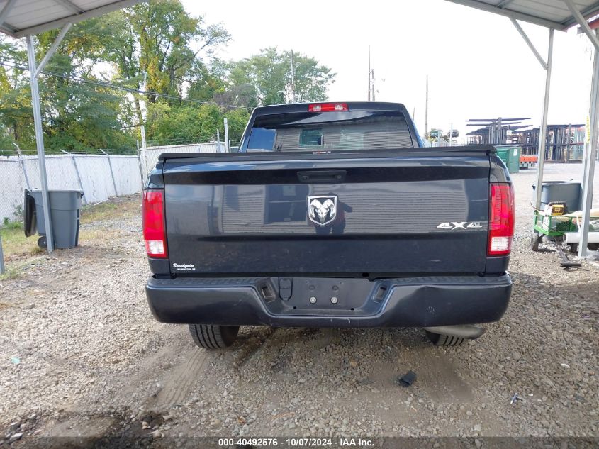 2018 Ram 1500 Express 4X4 6'4 Box VIN: 1C6RR7FG3JS302079 Lot: 40492576