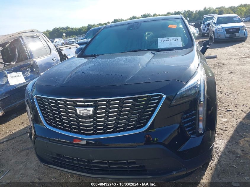 2022 Cadillac Xt4 Fwd Luxury VIN: 1GYAZAR44NF157289 Lot: 40492743