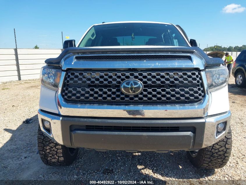 2018 Toyota Tundra Sr5 5.7L V8 VIN: 5TFDW5F14JX702151 Lot: 40492822