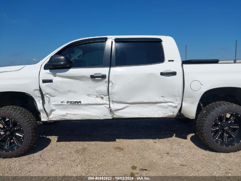 2018 Toyota Tundra Sr5 5.7L V8 VIN: 5TFDW5F14JX702151 Lot: 40492822