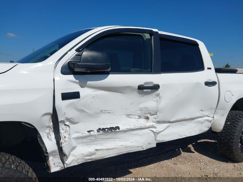 2018 Toyota Tundra Sr5 5.7L V8 VIN: 5TFDW5F14JX702151 Lot: 40492822