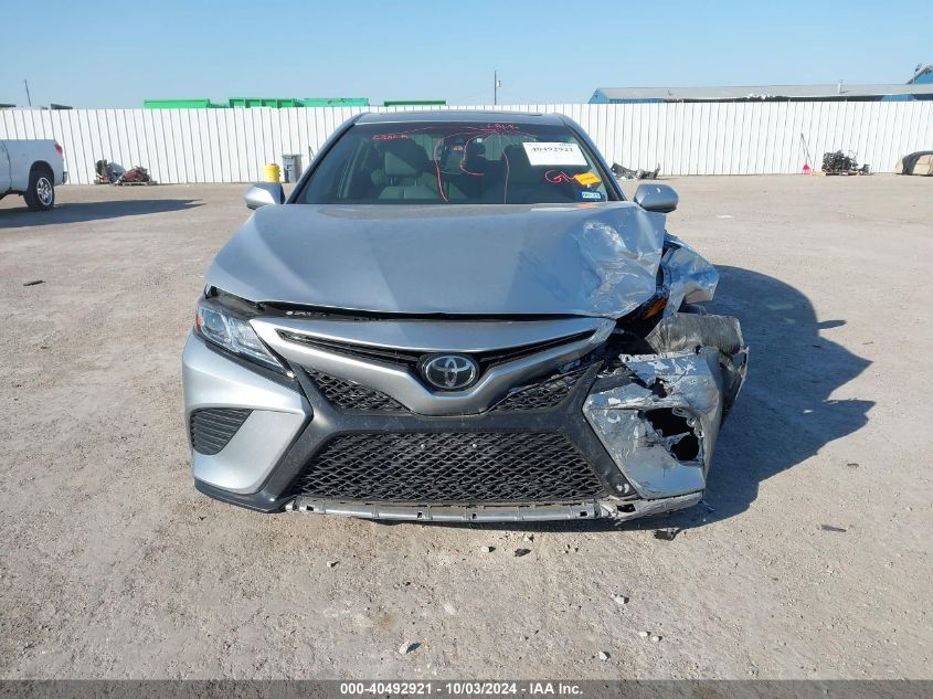 4T1B11HKXJU564052 2018 Toyota Camry Se