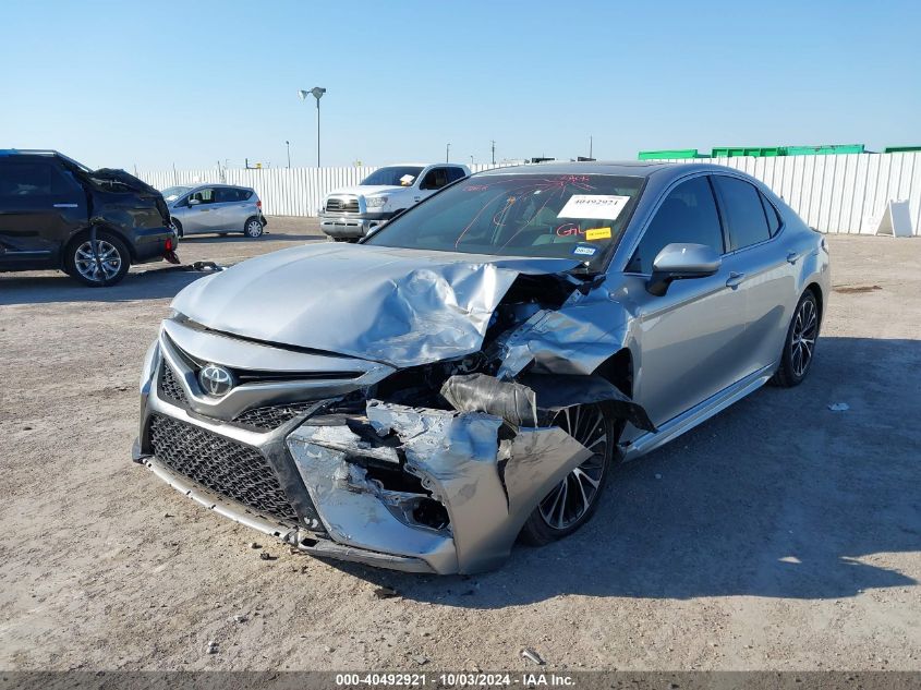 4T1B11HKXJU564052 2018 Toyota Camry Se