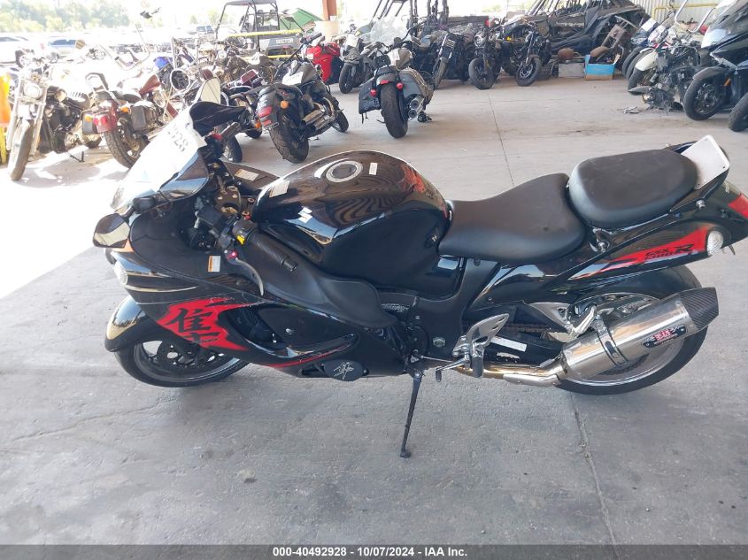 2011 Suzuki Gsx1300 R VIN: JS1GX72A1B2101932 Lot: 40492928