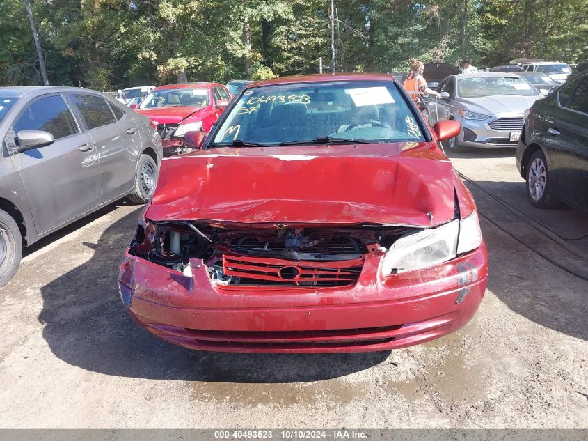 1999 Toyota Camry Le VIN: 4T1BG22K9XU418814 Lot: 40493523