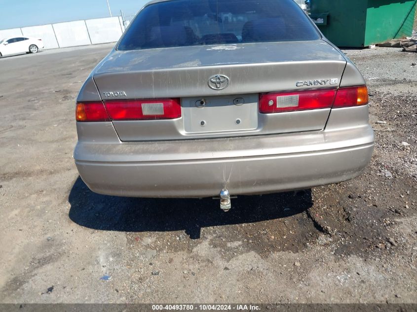 1999 Toyota Camry Le VIN: 4T1BG22K7XU918812 Lot: 40493780