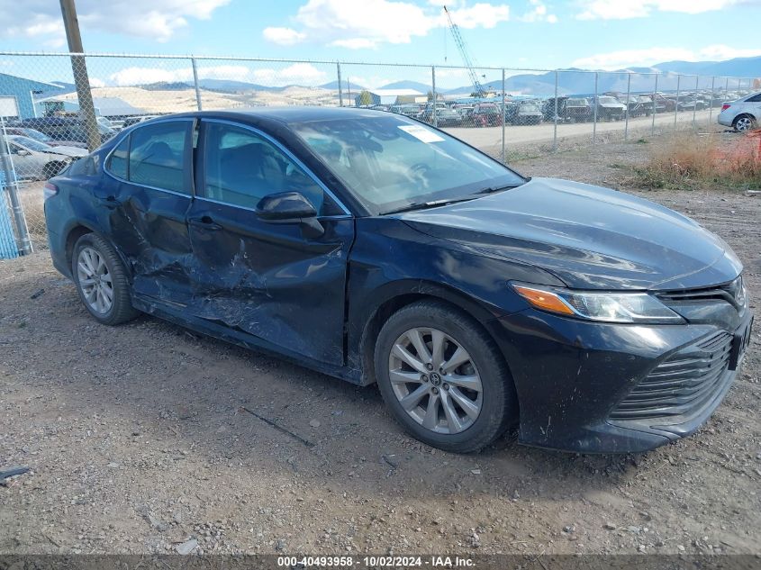 4T1B11HK0JU073585 2018 Toyota Camry Le