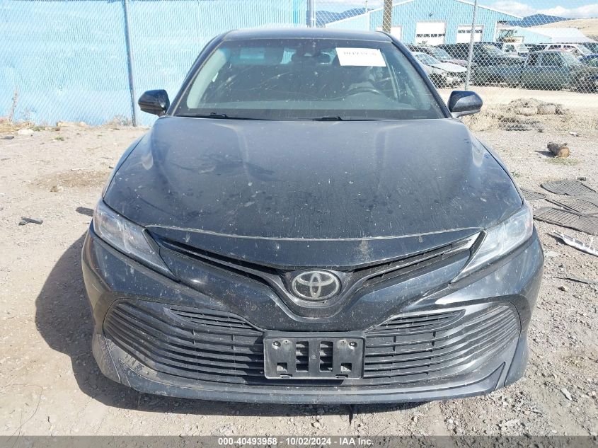 4T1B11HK0JU073585 2018 Toyota Camry Le