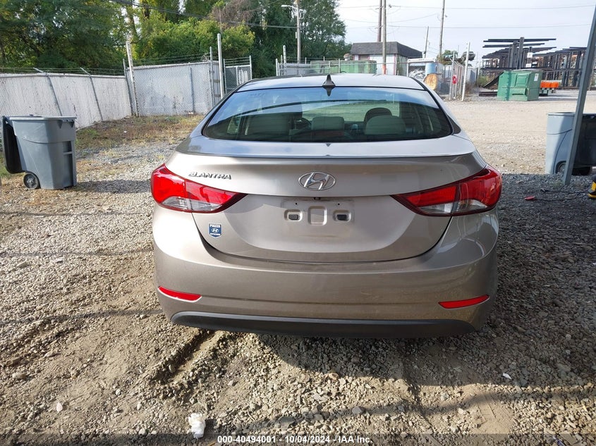 5NPDH4AE0FH583645 2015 Hyundai Elantra Se