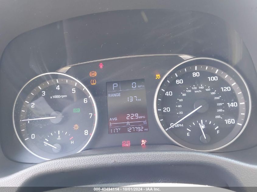 2017 HYUNDAI ELANTRA VIN: KMHD74LF2HU112013