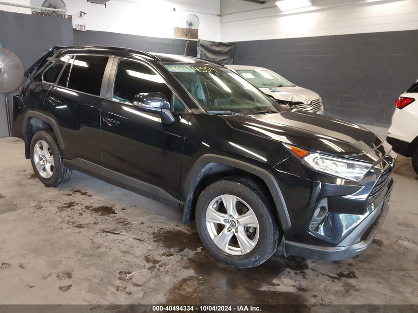 VIN 2T3P1RFV4LW131872 2020 TOYOTA RAV4 XLE