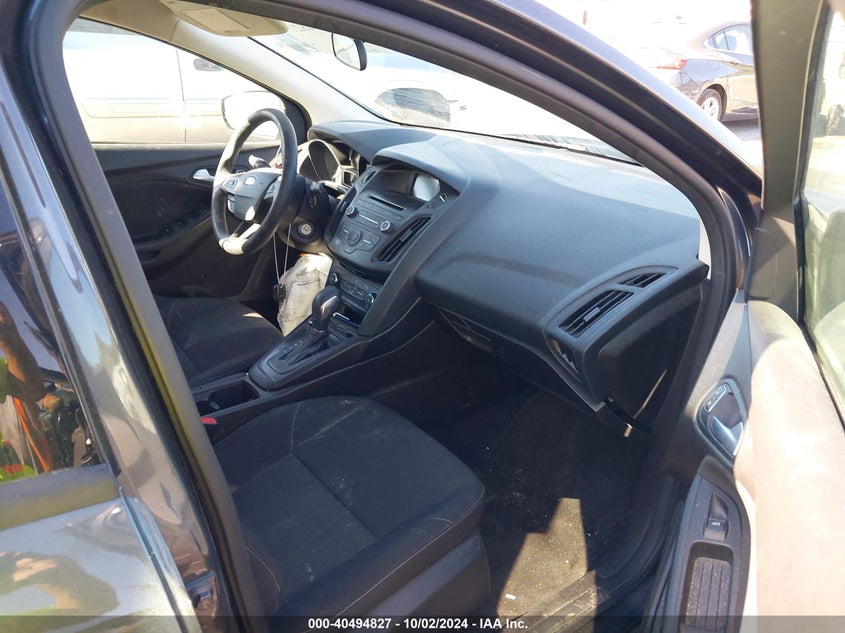 VIN 1FADP3K27HL270923 2017 FORD FOCUS SE