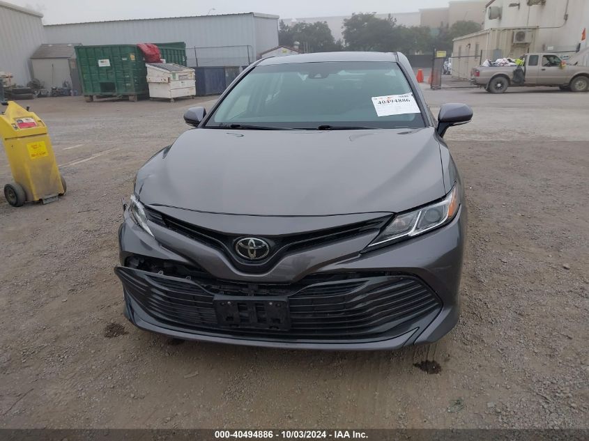 4T1B11HK7JU621890 2018 Toyota Camry Le