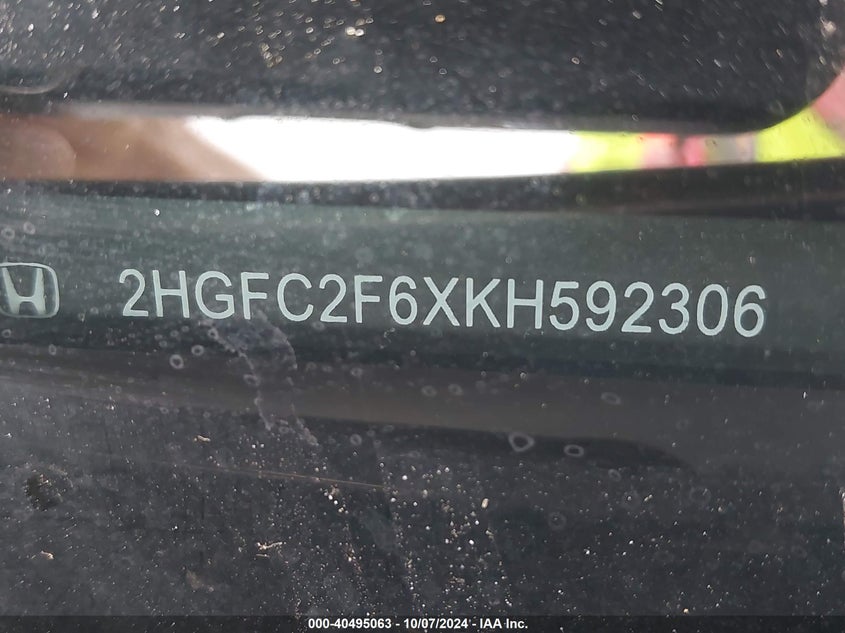 VIN 2HGFC2F6XKH592306 2019 HONDA CIVIC LX