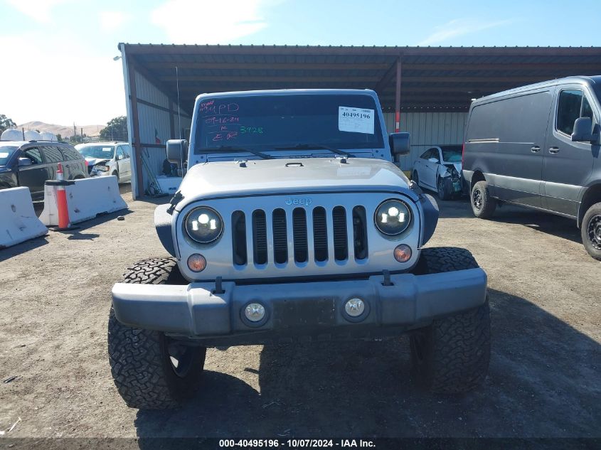 1C4BJWDG0HL557596 2017 Jeep Wrangler Unlimited Sport