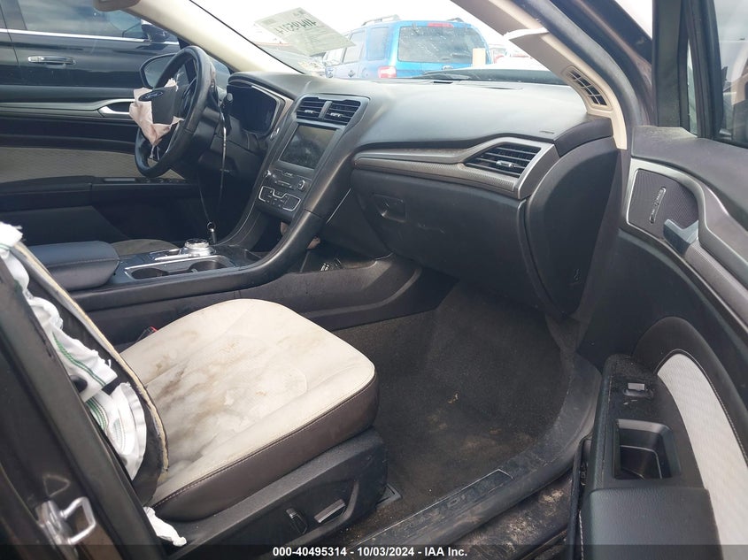 2019 FORD FUSION VIN: 3FA6P0HD0KR268309
