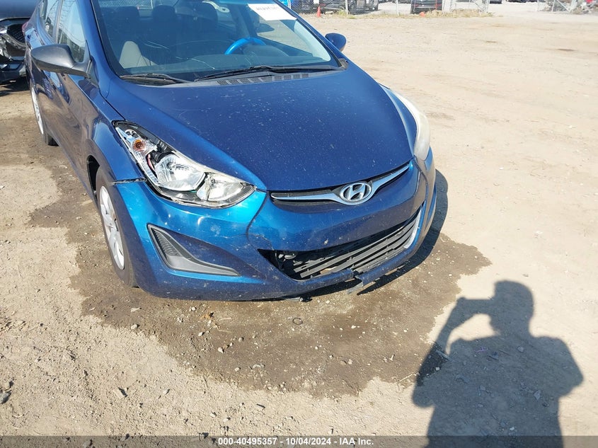 5NPDH4AE2GH687930 2016 Hyundai Elantra Se