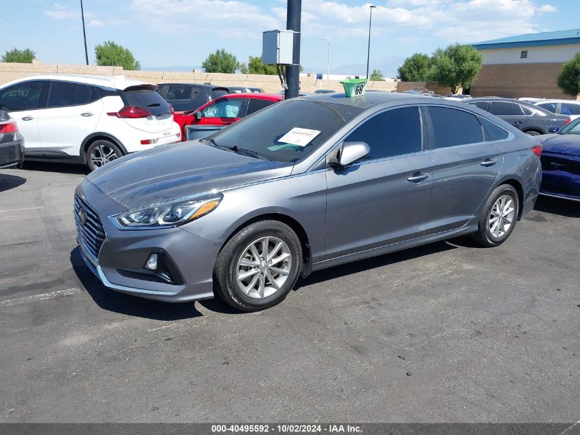 5NPE24AF5JH663000 2018 HYUNDAI SONATA - Image 2