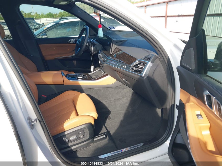 VIN 5UX13EU03R9S18136 2024 BMW X5 SDRIVE40I