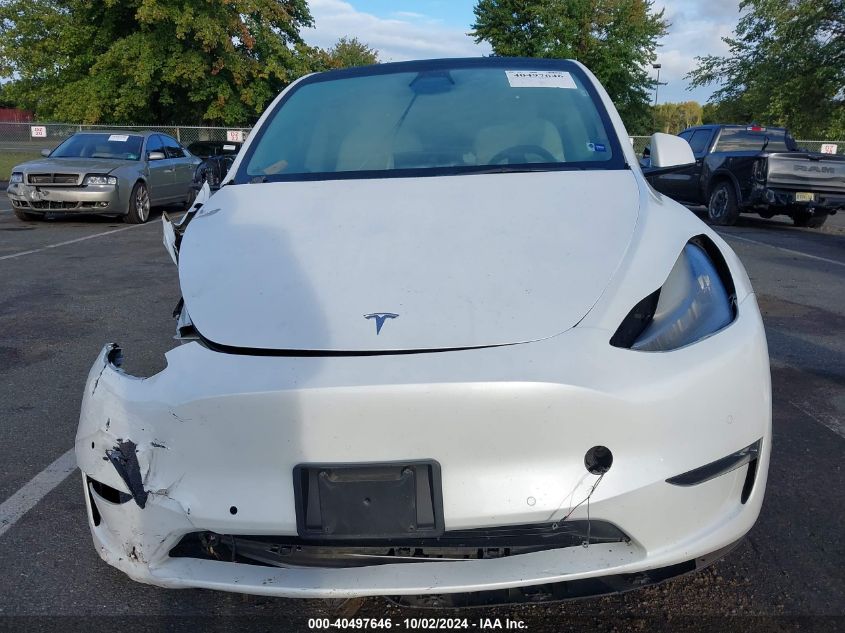 2022 Tesla Model Y Long Range Dual Motor All-Wheel Drive VIN: 7SAYGDEE0NF362299 Lot: 40497646