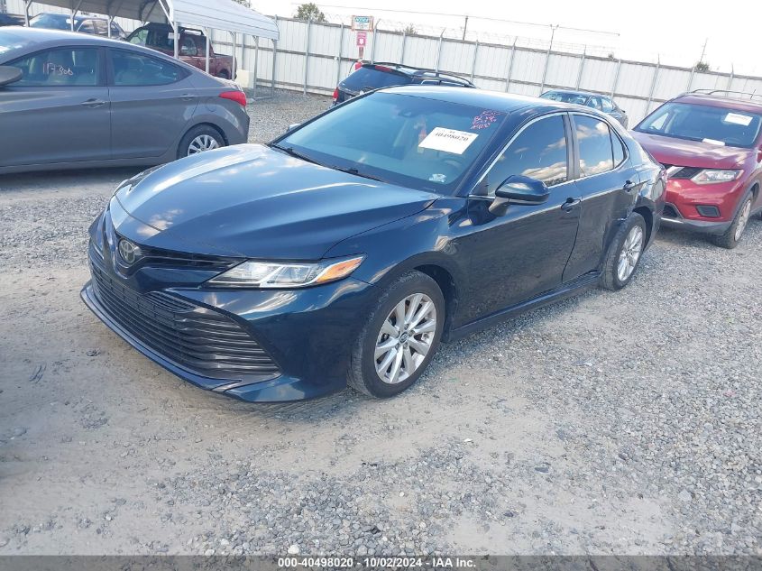 4T1B11HK0JU514289 2018 TOYOTA CAMRY - Image 2