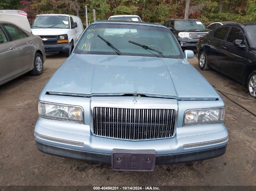 1997 Lincoln Town Car Signature VIN: 1LNLM82W6VY681836 Lot: 40498201