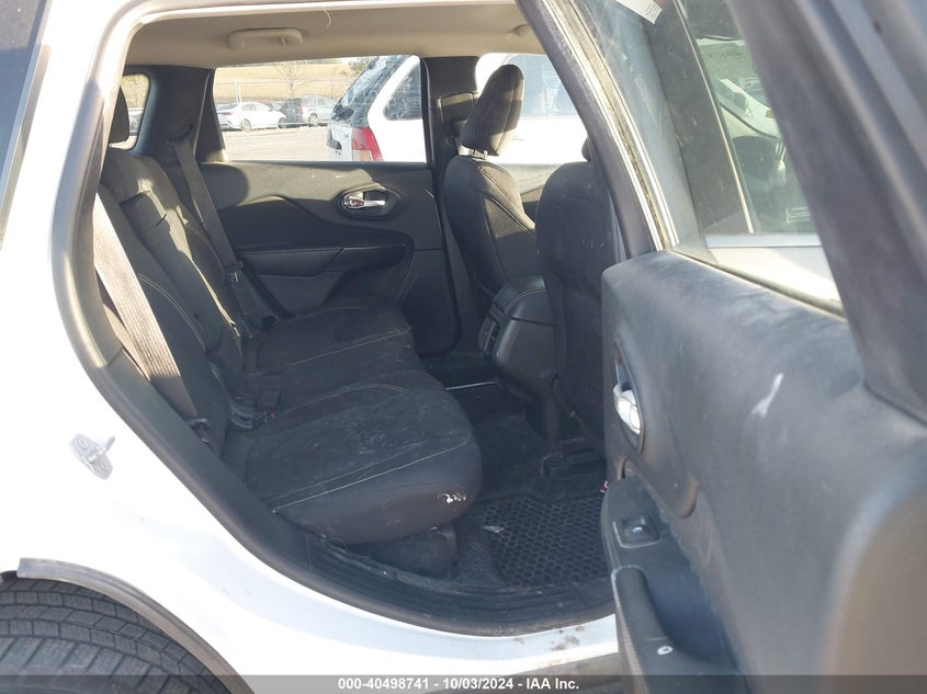 1C4PJMCB9GW205145 2016 Jeep Cherokee Latitude