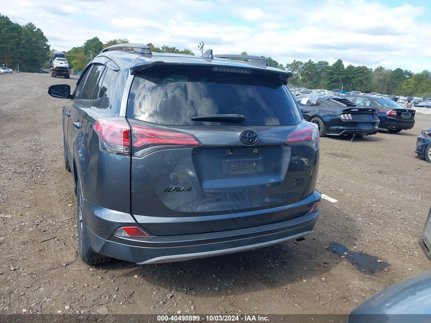 VIN JTMRFREVXJD240455 2018 TOYOTA RAV4 XLE