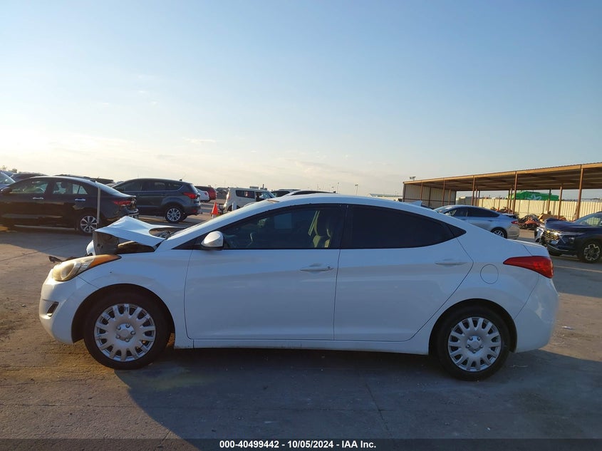 5NPDH4AEXBH025733 2011 Hyundai Elantra Gls/Limited