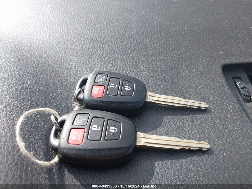 2015 TOYOTA RAV4 XLE - 2T3RFREVXFW408752