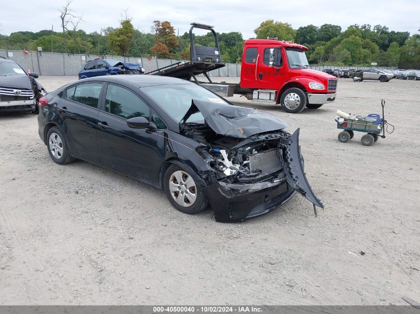 3KPFL4A75HE102109 2017 KIA FORTE - Image 1