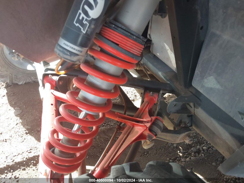 2015 Can-Am Maverick Max 1000R X Rs Dps VIN: 3JBPNAP25FG000258 Lot: 40500094