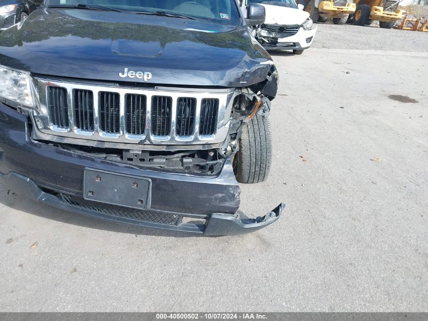 1C4RJFATXDC573525 2013 Jeep Grand Cherokee Laredo