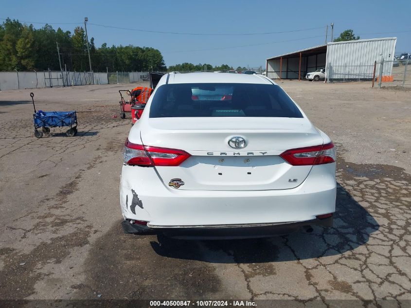 4T1B11HK7JU675156 2018 Toyota Camry Le