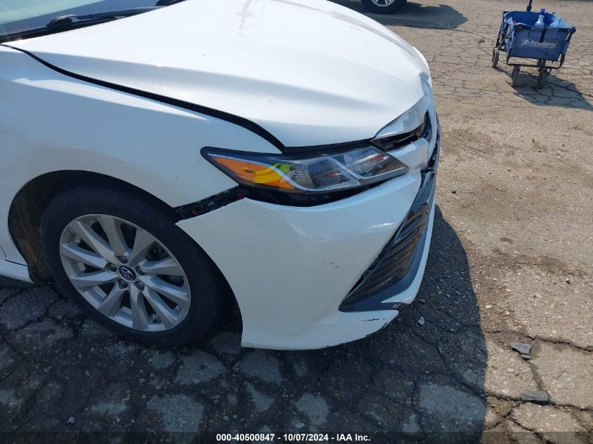 4T1B11HK7JU675156 2018 Toyota Camry Le