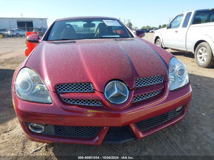 WDBWK5EA8BF242083 2011 Mercedes-Benz Slk 300