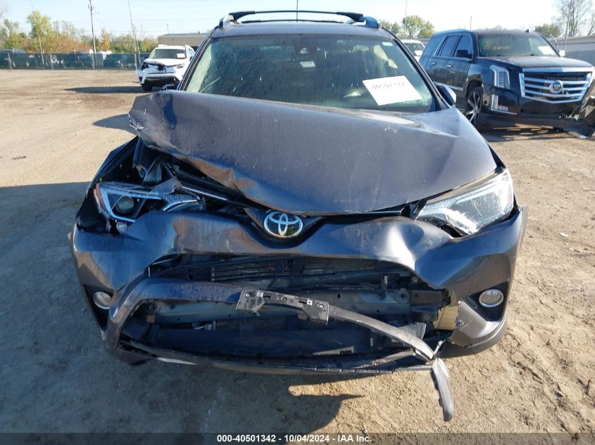 JTMRFREVXHJ125673 2017 Toyota Rav4 Xle