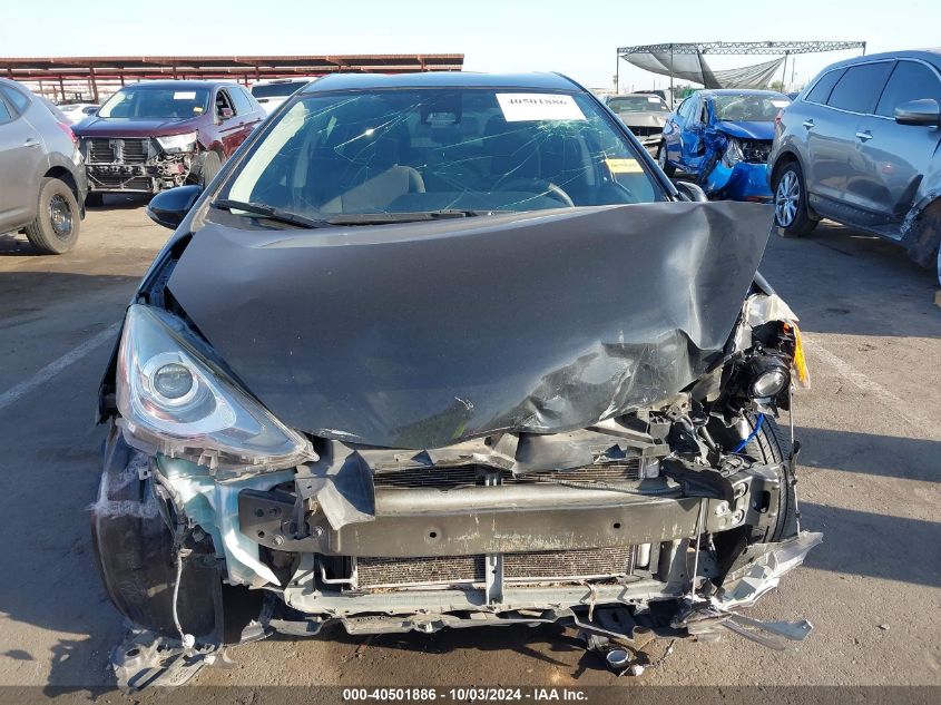 JTDKDTB37G1124390 2016 Toyota Prius C Three