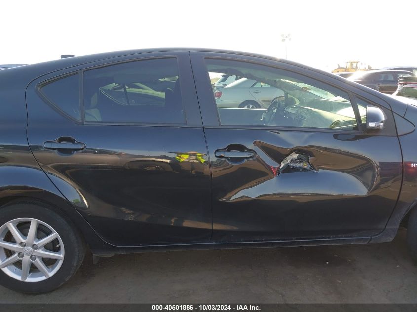 JTDKDTB37G1124390 2016 Toyota Prius C Three