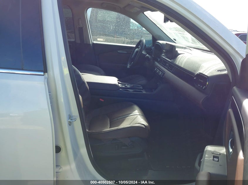 2024 HONDA PILOT VIN: 5FNYG1H81RB025163