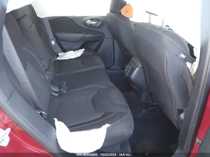 1C4PJMCS2GW317575 2016 Jeep Cherokee Latitude