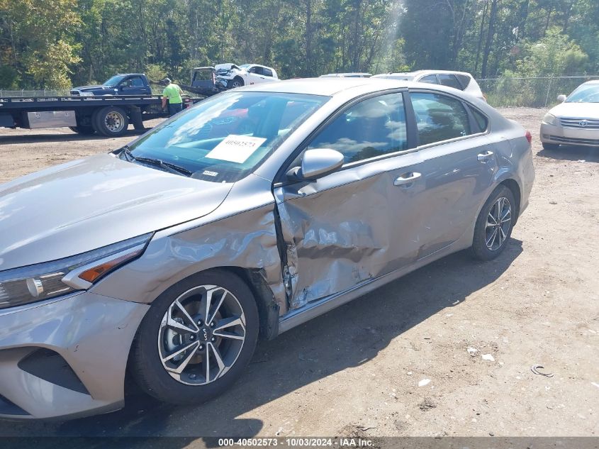 2024 Kia Forte Lxs VIN: 3KPF24AD3RE701763 Lot: 40502573