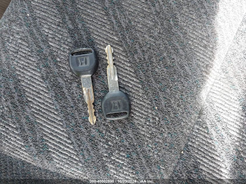 2001 Honda Cr-V Lx VIN: JHLRD28461S006988 Lot: 40502590