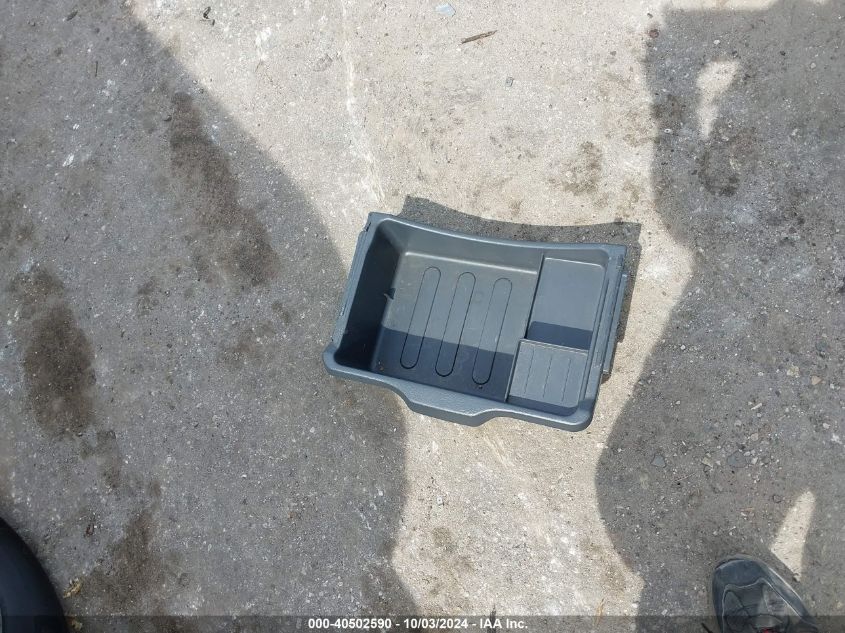 2001 Honda Cr-V Lx VIN: JHLRD28461S006988 Lot: 40502590