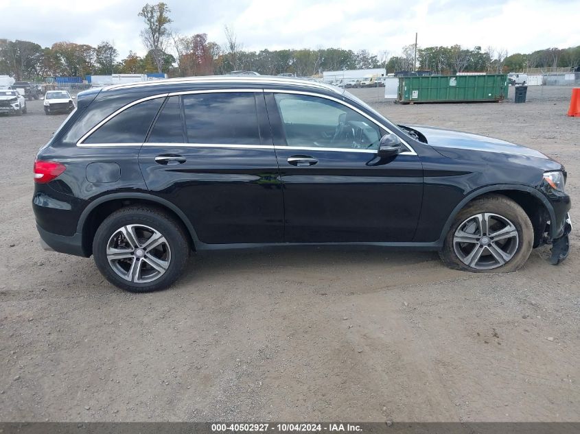 WDC0G4KB2HF143925 2017 Mercedes-Benz Glc 300 4Matic