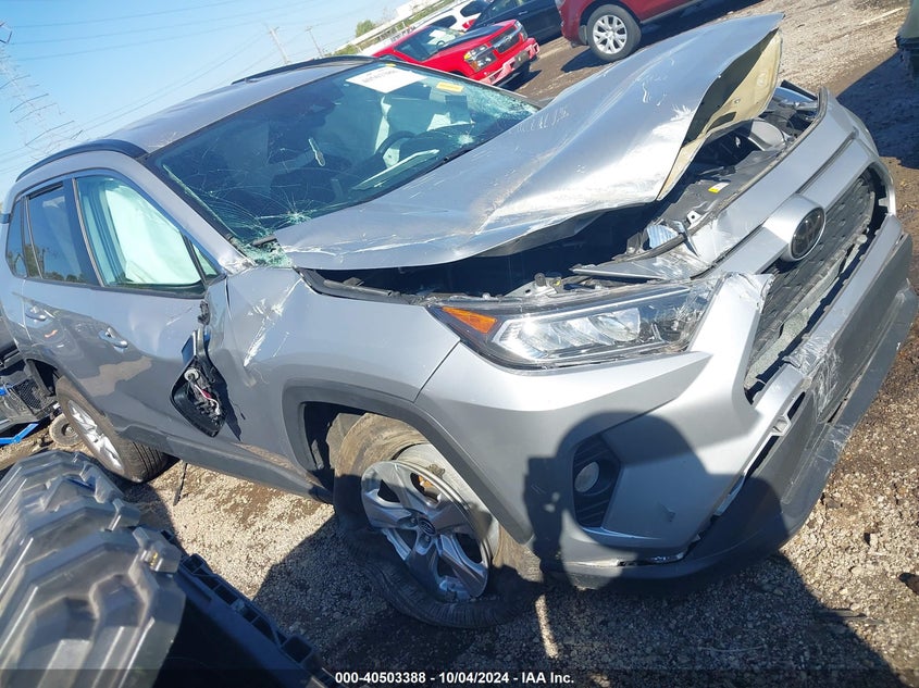 2021 TOYOTA RAV4  (VIN: 2T3W1RFV8MW118894)
