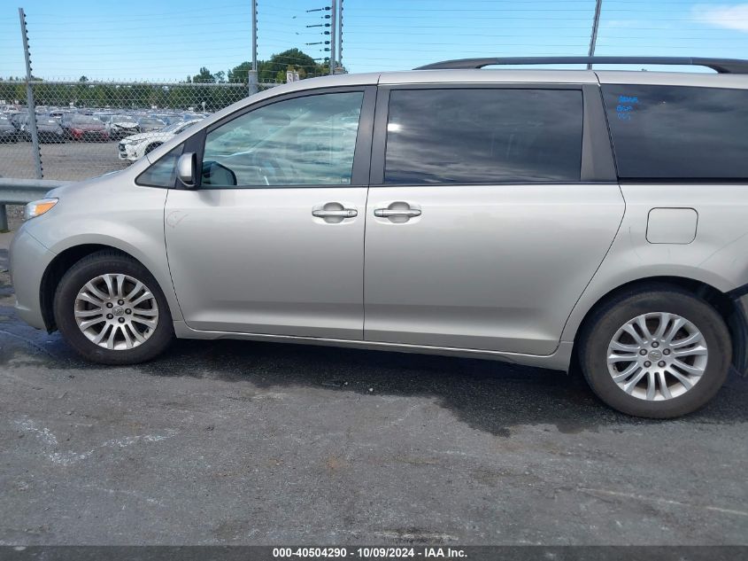 5TDYK3DC7GS723211 2016 Toyota Sienna Xle 8 Passenger