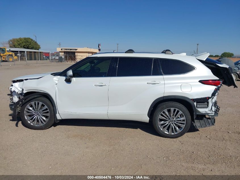 5TDFZRBH4NS238462 2022 Toyota Highlander Platinum