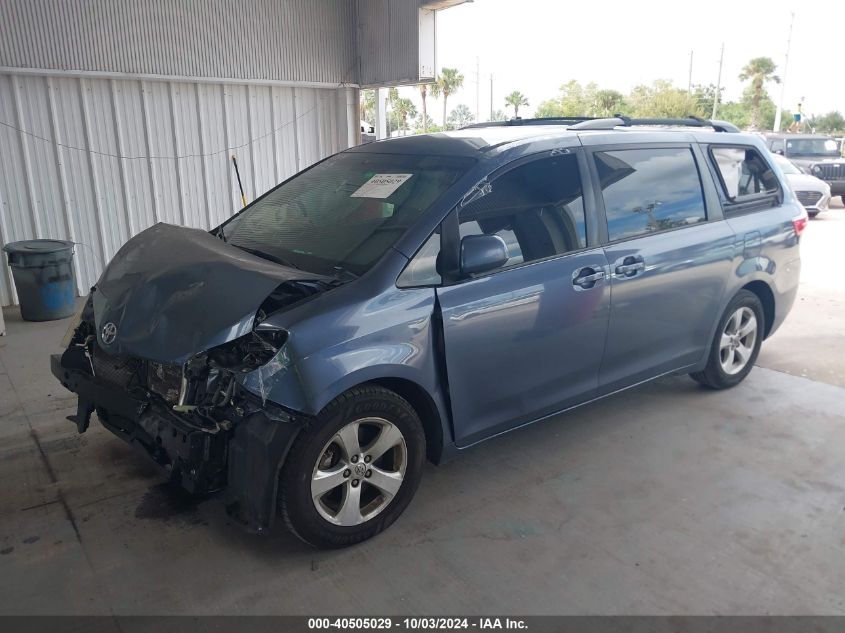 5TDKK3DC1GS736509 2016 TOYOTA SIENNA - Image 2