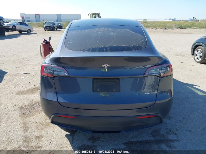 2022 Tesla Model Y Long Range Dual Motor All-Wheel Drive VIN: 7SAYGDEE1NF355703 Lot: 40505316